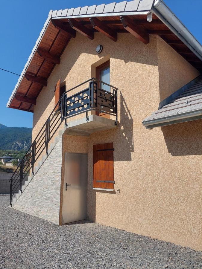 Le Pre Fleuri A Guillestre - Appartements Neufs Classes Meubles De Tourisme 3 Etoiles - Parking Privatif Exteriör bild